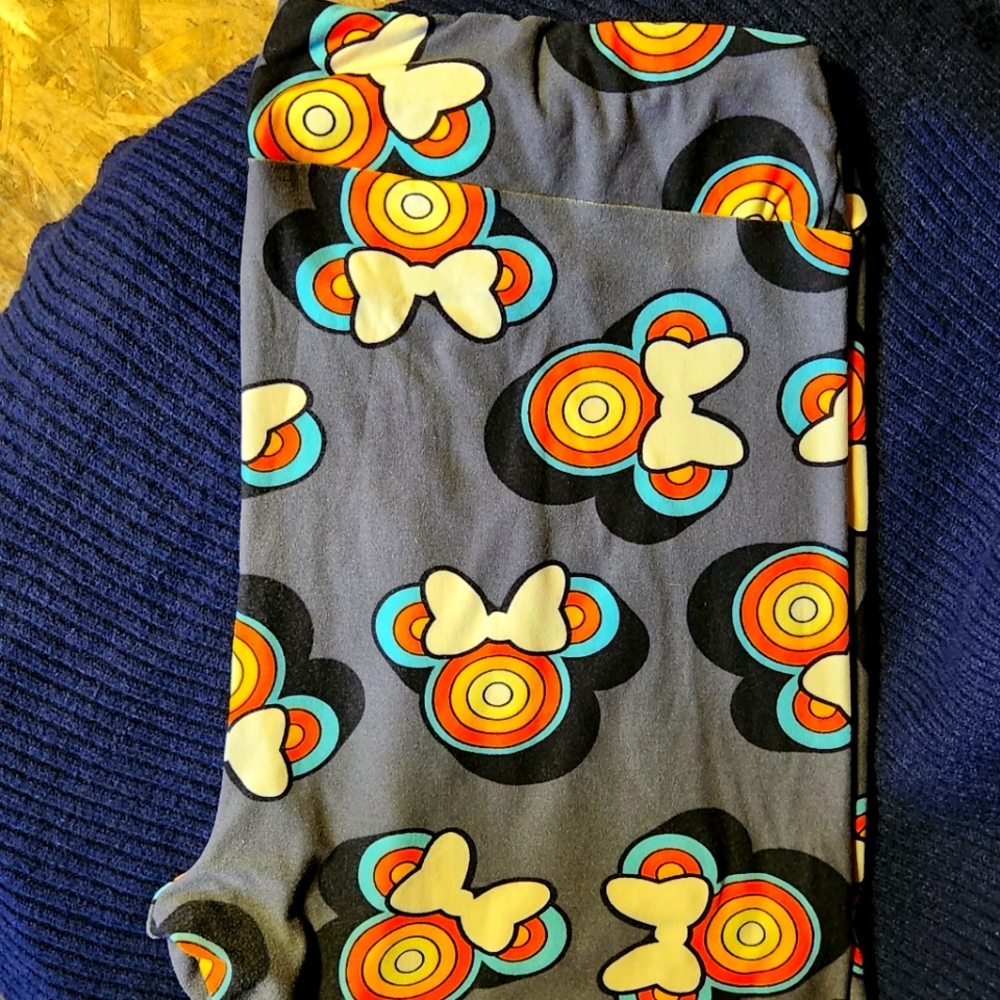 Lularoe Disney Minnie Mouse Leggings T&C2